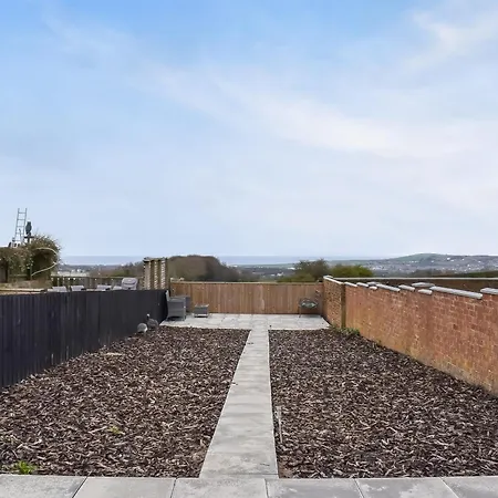 Sea View Retreat