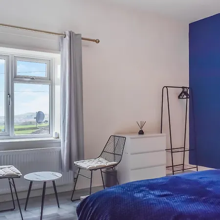 Sea View Retreat *
